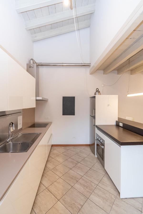 Trilocale Rua Sovera 85 - F&L Aparment Μπρέσια Εξωτερικό φωτογραφία