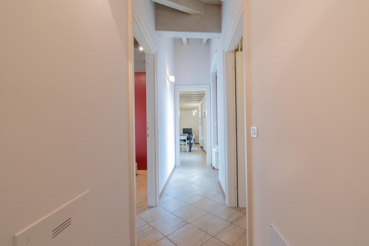 Trilocale Rua Sovera 85 - F&L Aparment Μπρέσια Εξωτερικό φωτογραφία