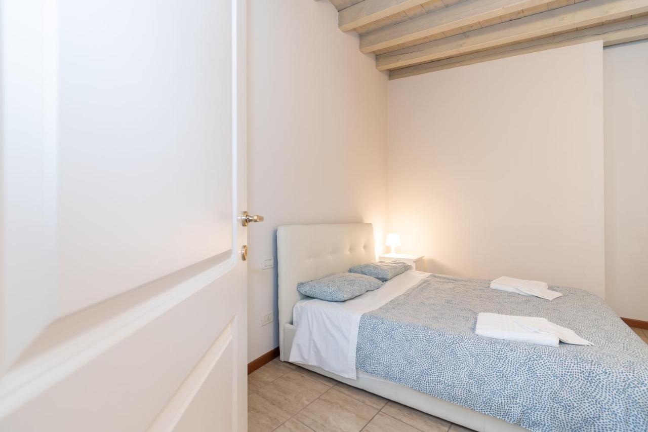 Trilocale Rua Sovera 85 - F&L Aparment Μπρέσια Εξωτερικό φωτογραφία